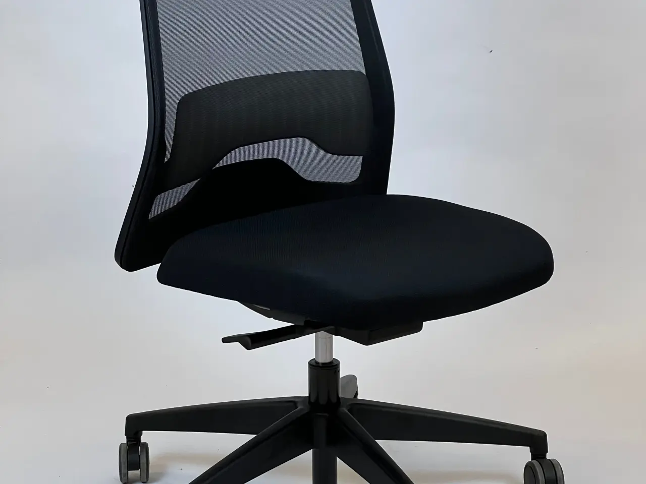 Billede 1 - Interstuhl Every EV251 Kontorstol – Sort Mesh
