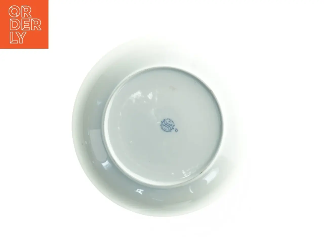 Billede 4 - Porcelænsskåle med bærdekoration fra Lyngby (str. Diameter 20 cm)