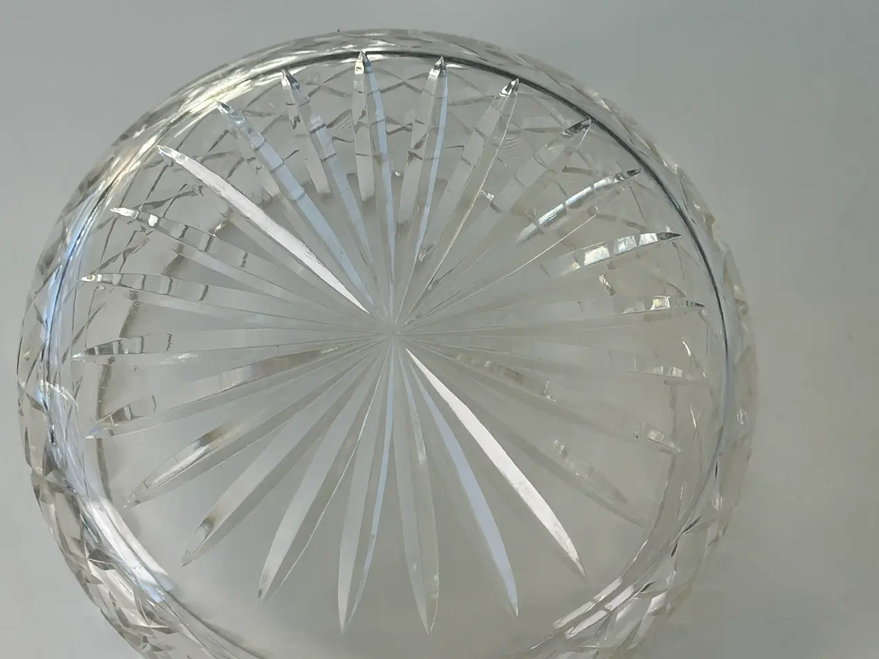 Billede 9 - Elegant slebet krystalskål – 22 cm i diameter