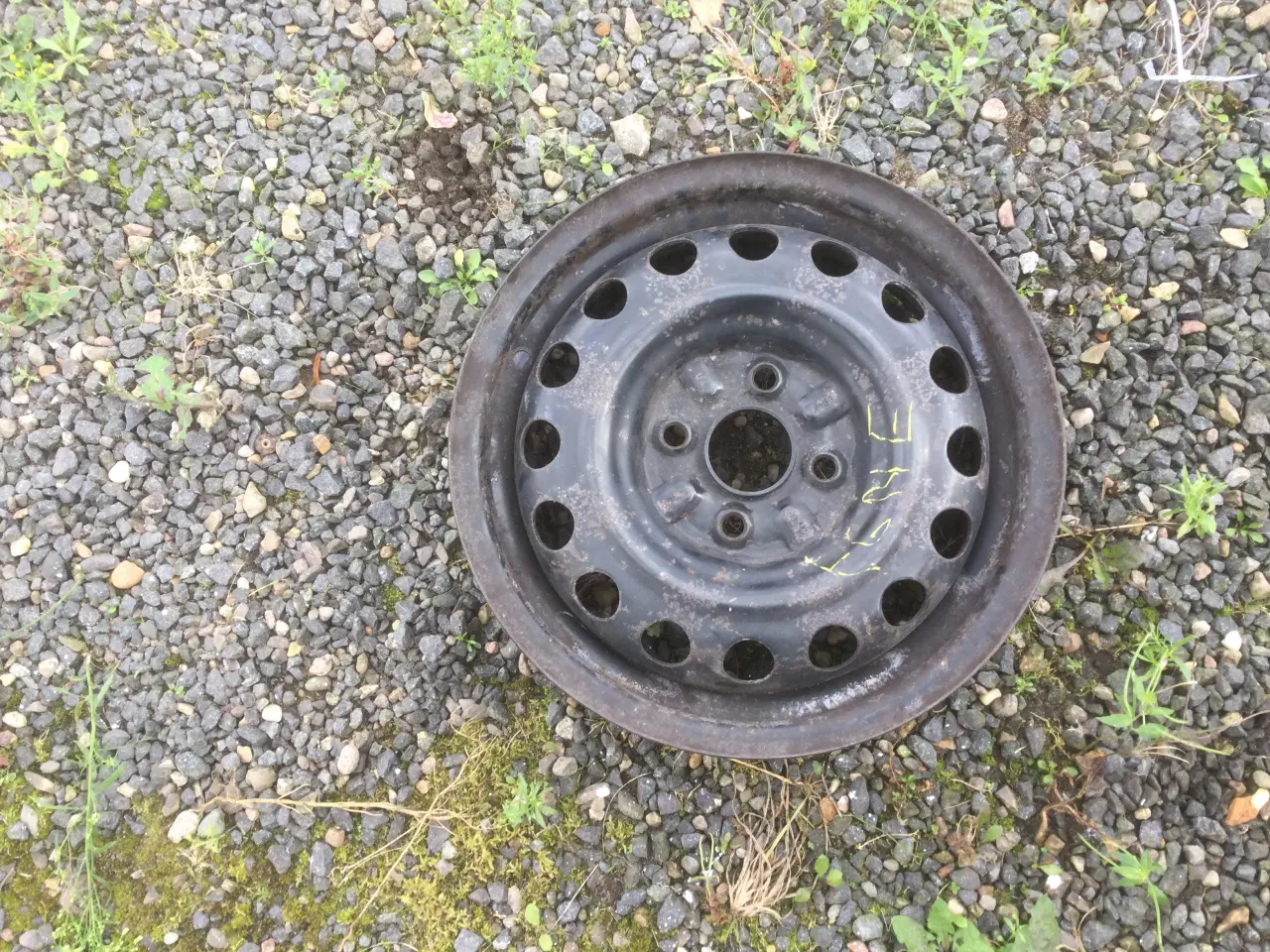 Billede 1 - Suzuki alto fælge 4stk