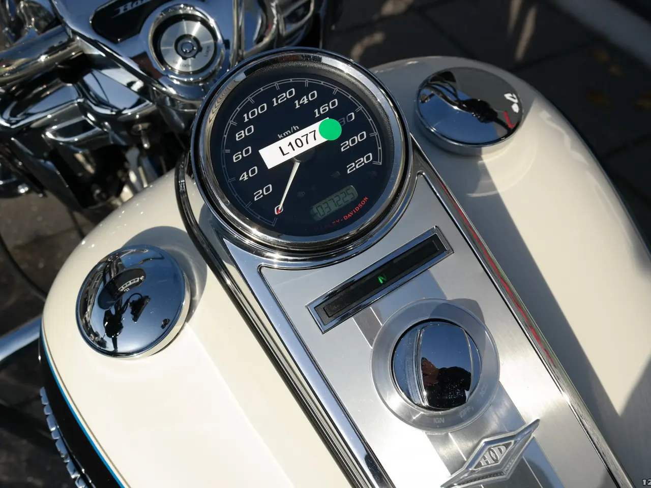 Billede 22 - Harley-Davidson FLHRC Road King Classic MC-SYD BYTTER GERNE