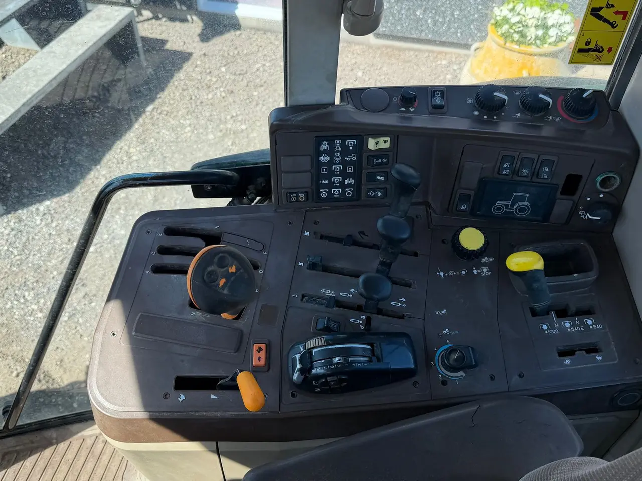Billede 17 - John Deere 6820 Rigtigt fin 135 HK traktor