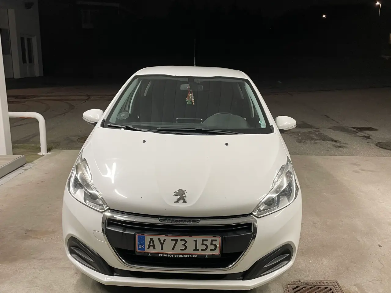 Billede 1 - Velholdt Peugeot 208 – årgang 2015 – 1 ejer