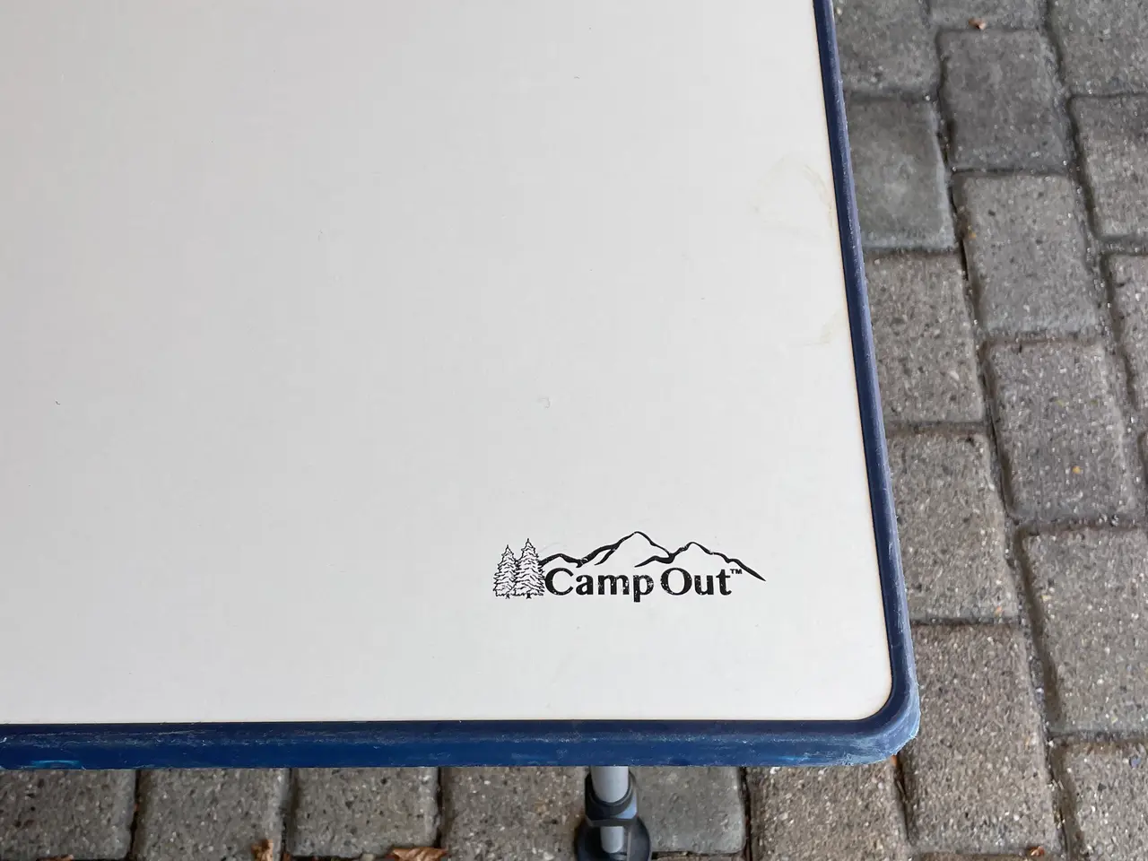 Billede 2 - Stabil campingbord