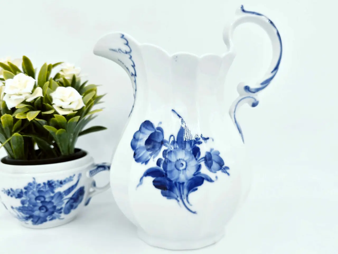 Billede 1 - Blå Blomst Kantet Stor kande Porcelæn