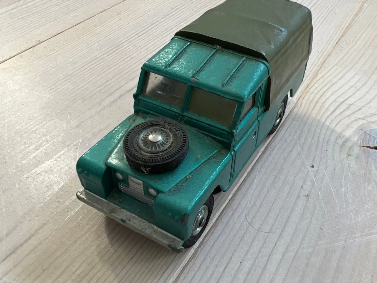 Billede 8 - Gamle legetøjsbiler
