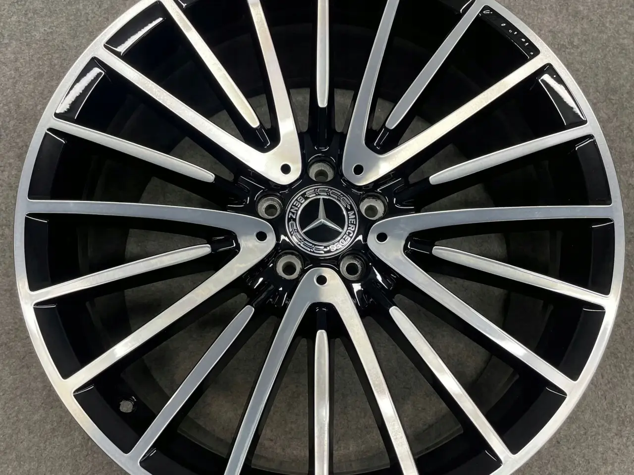 Billede 2 - ALUFÆLGE MERCEDES S AMG A223 W223 S223 21"