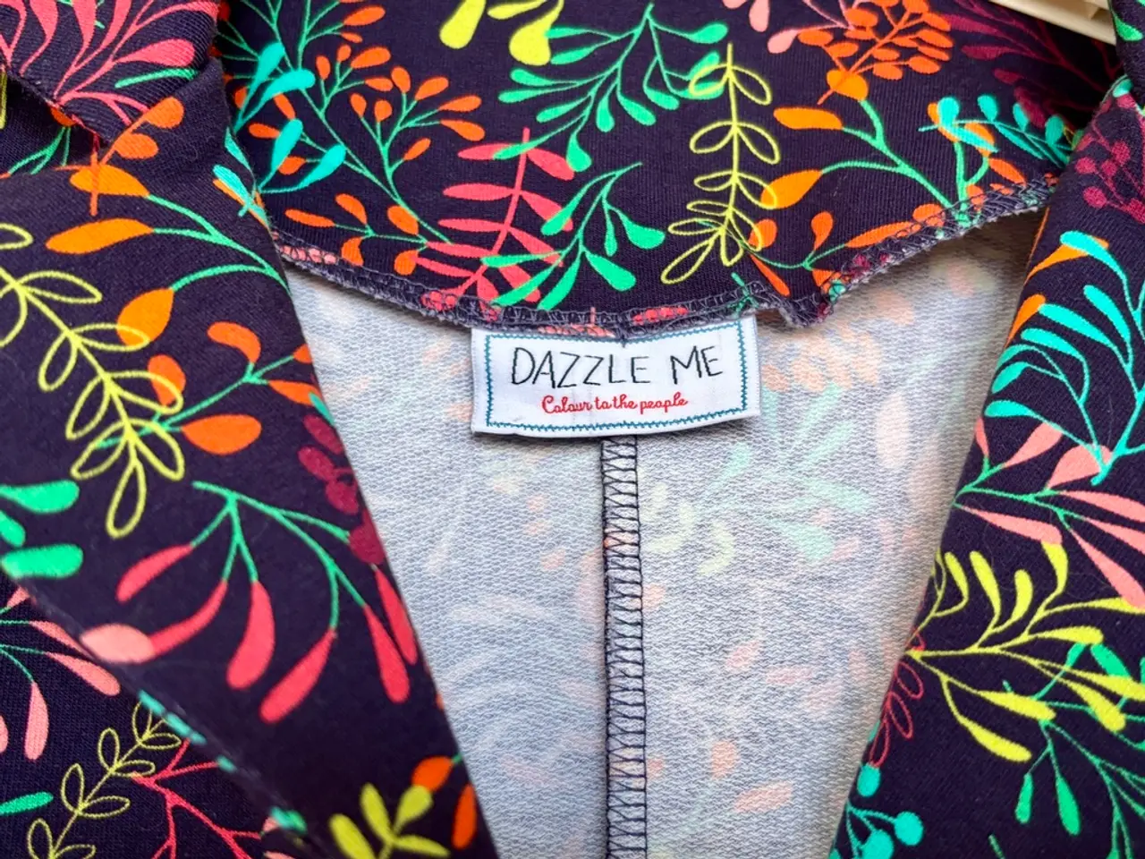 Billede 4 - Dazzle Me, superflot mønstret jakke, str M