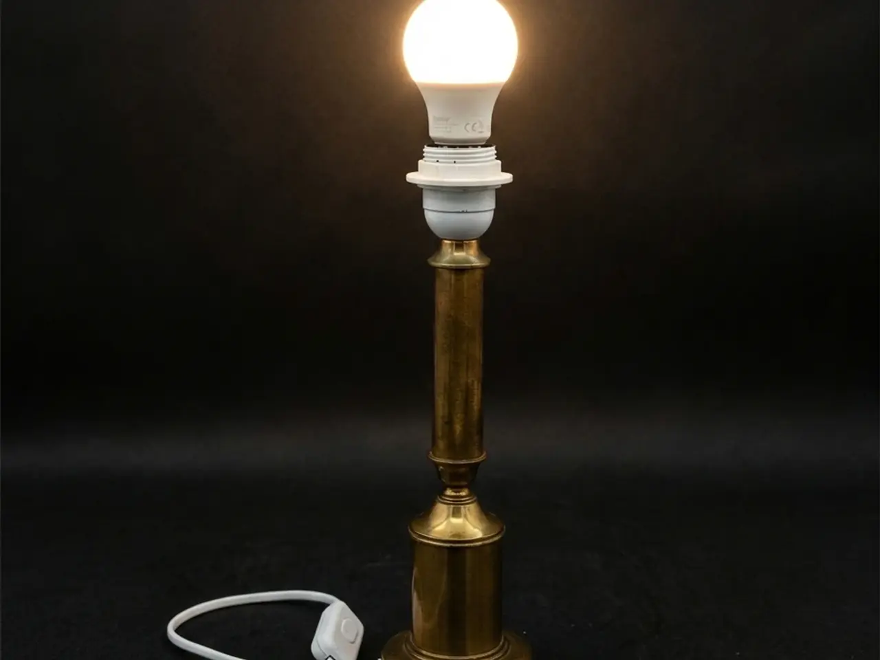 Billede 2 - Messing bordlampe 60–70er – nyt el – 31 cm