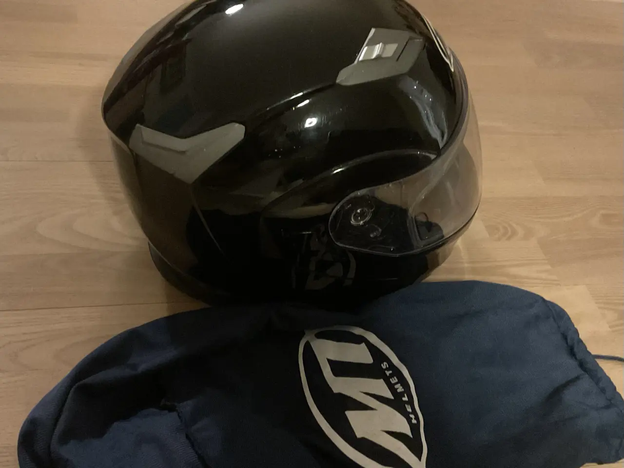 Billede 5 - Motorcykelhjelm med visir og solskærm