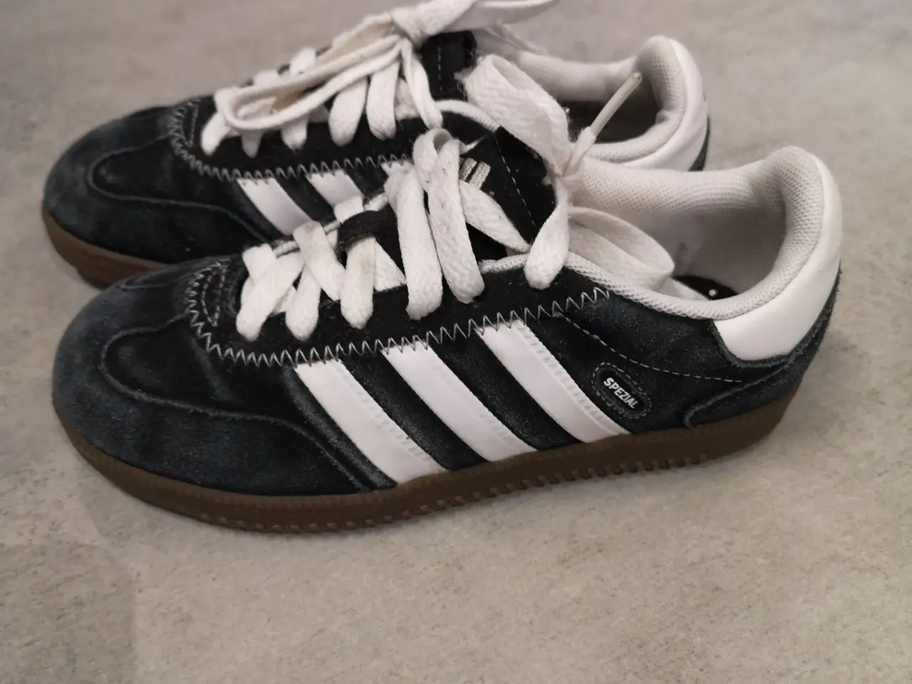 Billede 1 - Adidas sneakers