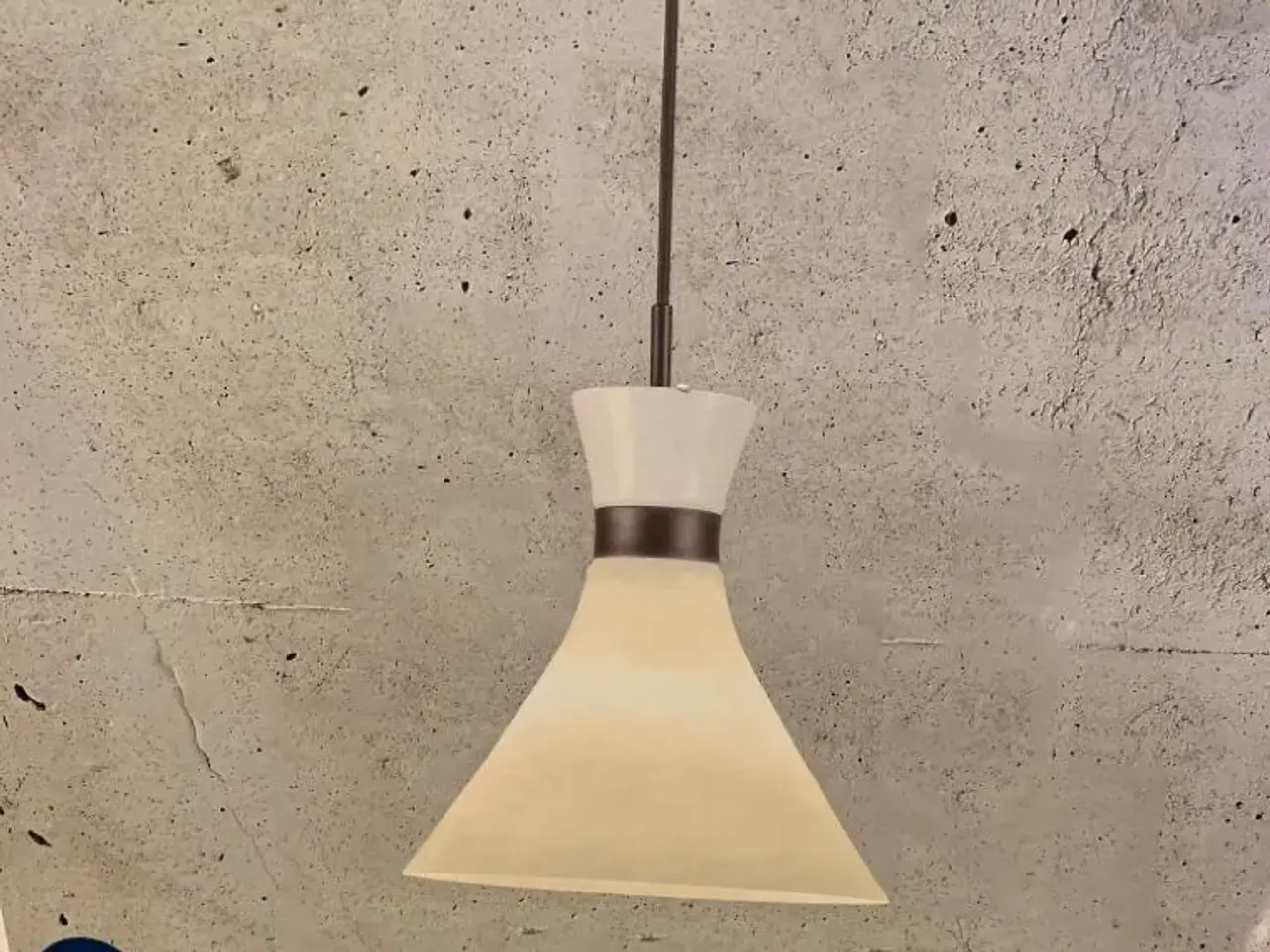Billede 1 - 2 stk Trampet loftlampe
