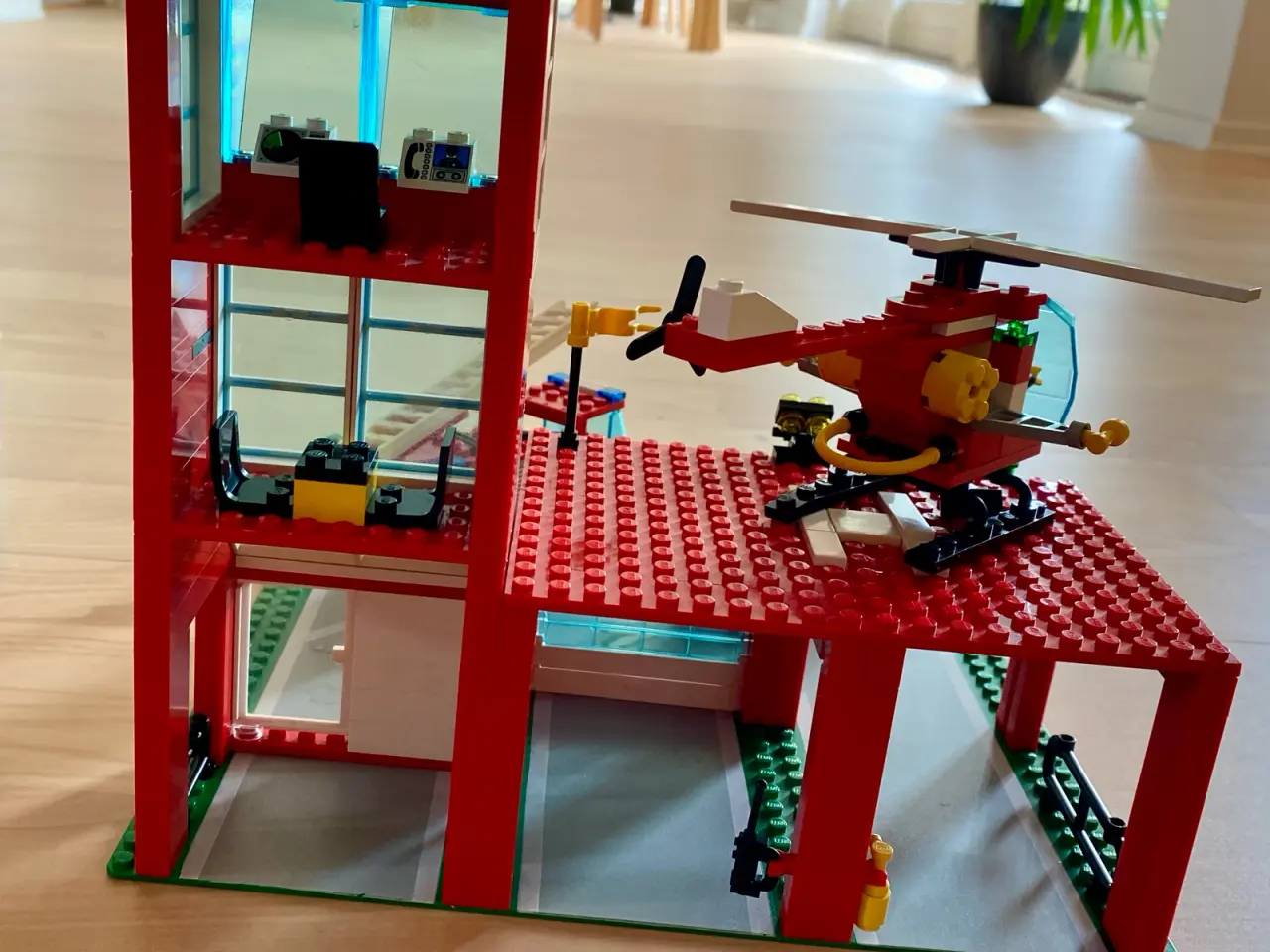 Billede 5 - Lego system Brandstation nr 6571