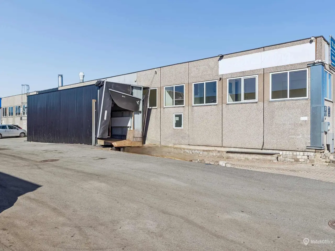 Billede 2 - Taastrup - 843m² til produktion/lager og kontor.