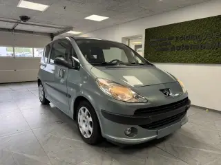 Peugeot 1007 1,4 Dolce 75HK