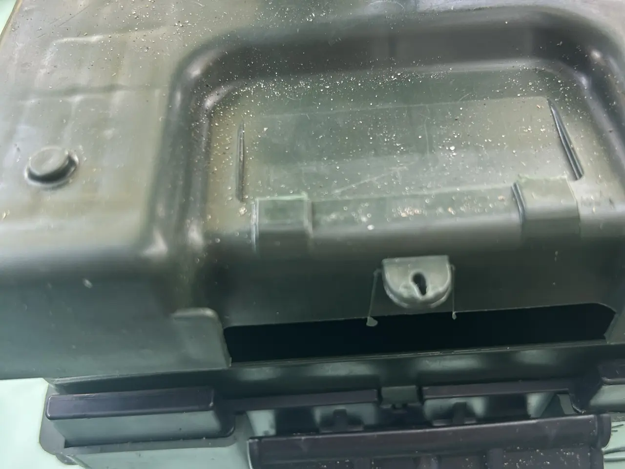 Billede 3 - Mørkegrøn plastkasse -"Ammunition kasse"