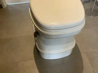 Thetford cassette C - 200S toilet.
