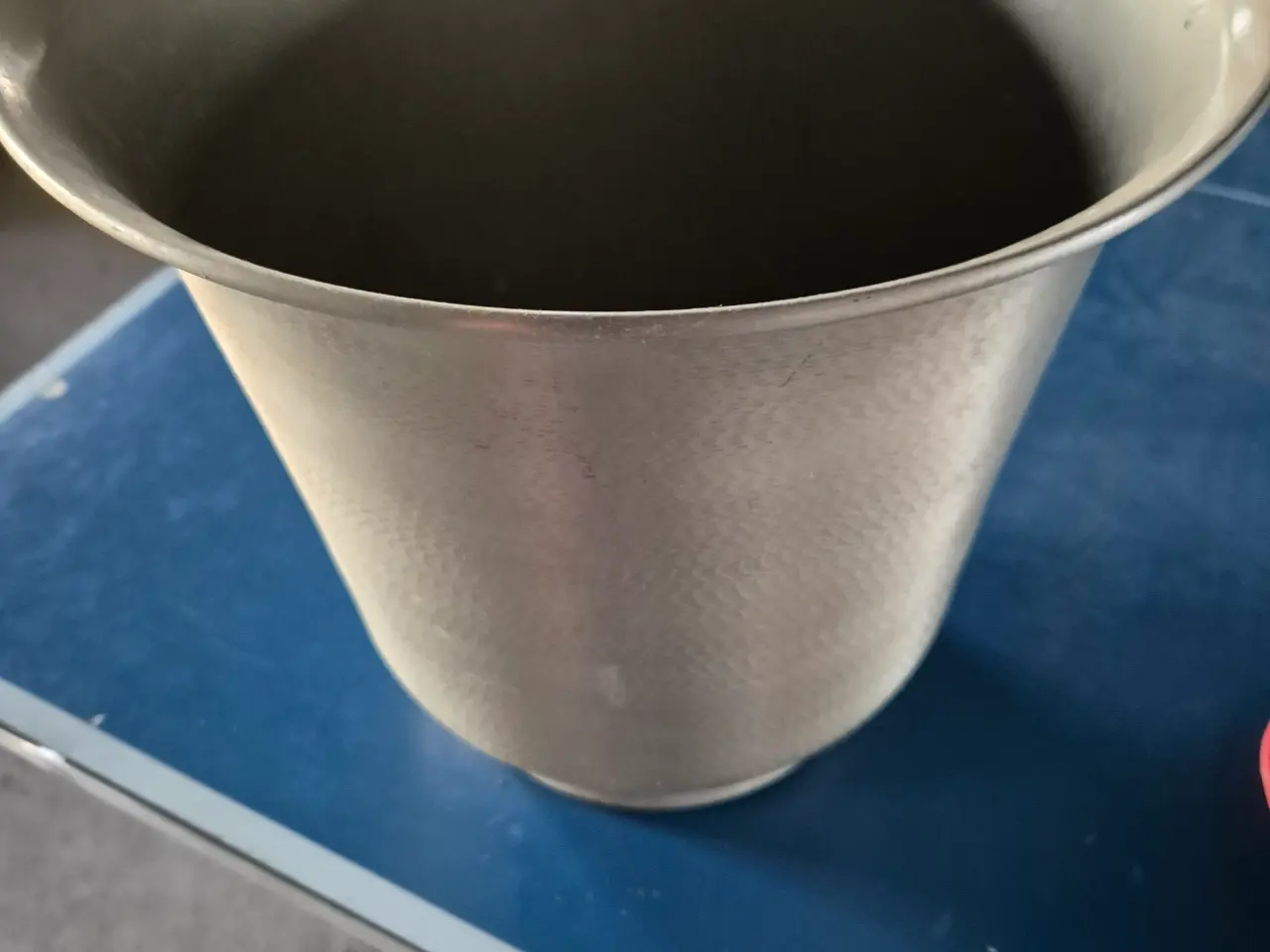 Billede 2 - Blomsterkumme i aluminium
