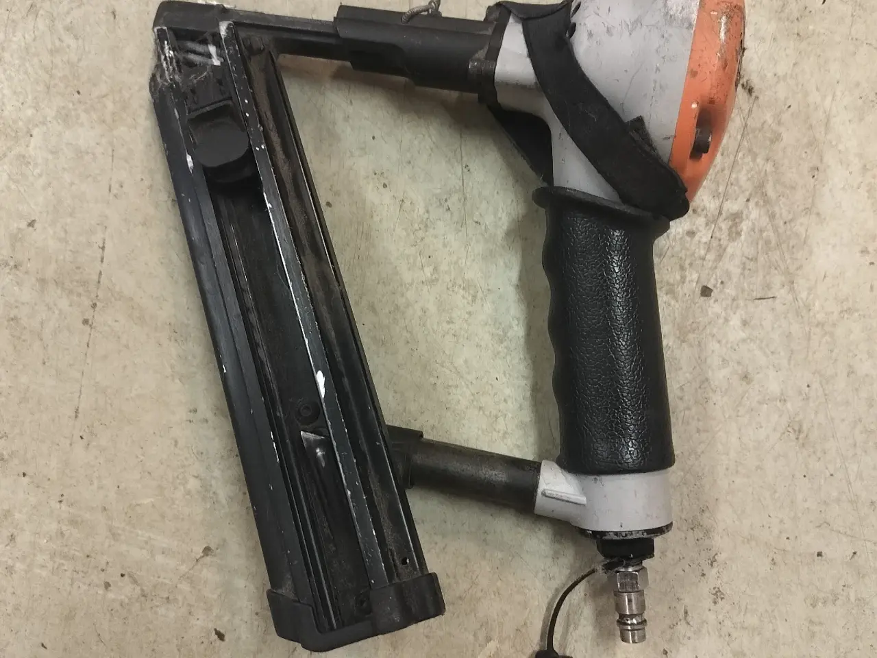 Billede 1 - Beslagsømpistol
