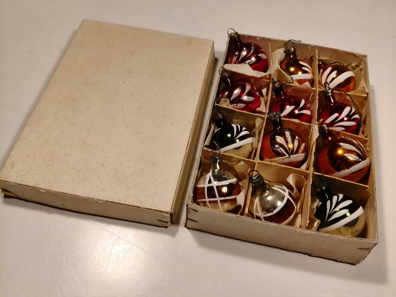 Billede 2 - Antik glas julekugler 30 mm med mønster