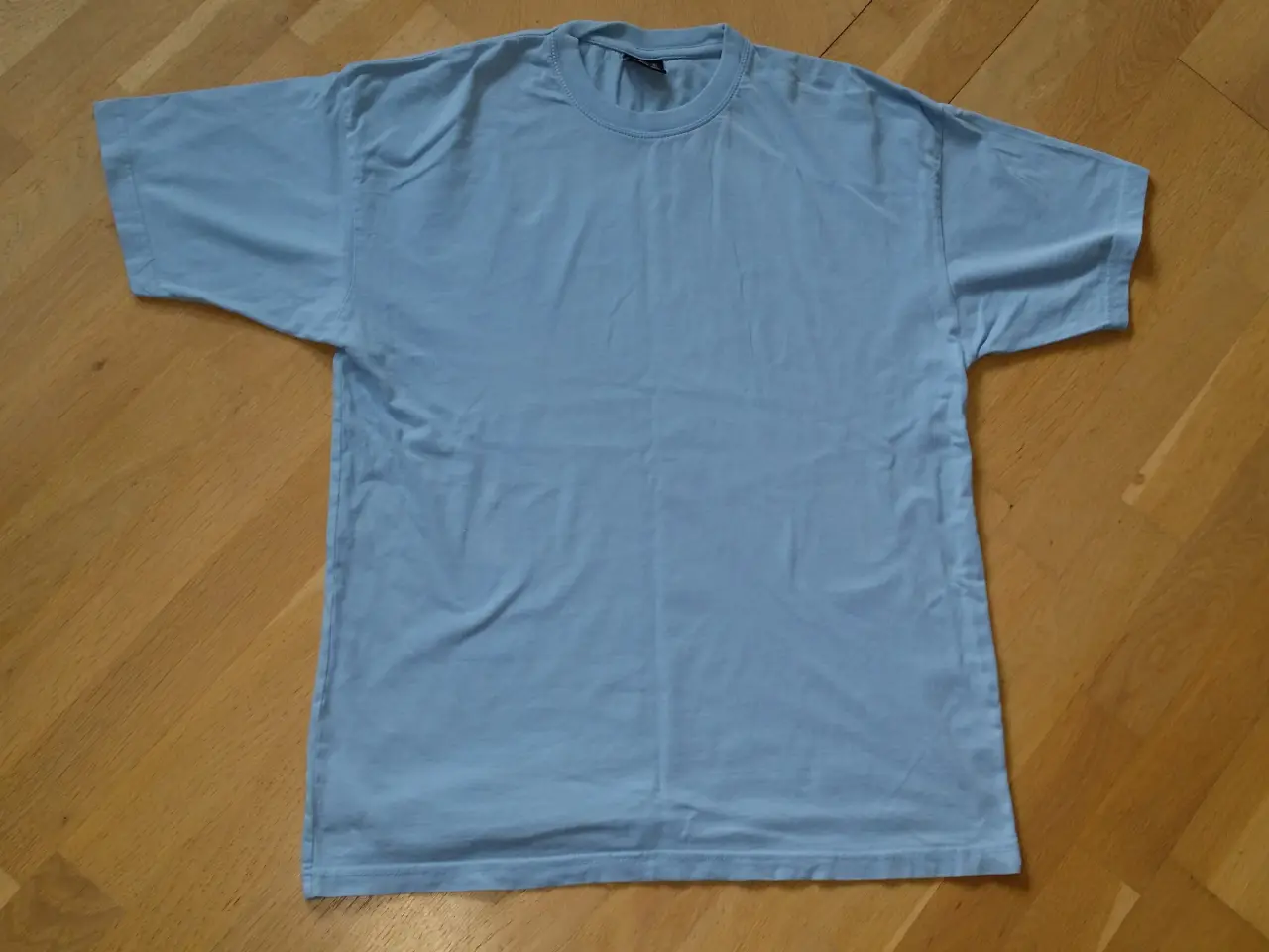 Billede 1 - T-shirt