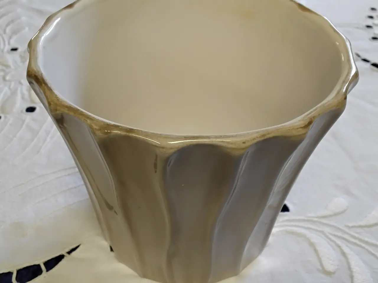 Billede 2 - Retro urtepotteskjuler model "bølge" beige/lysebru