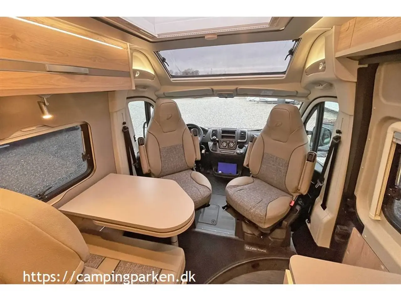 Billede 4 - 2024 - Dethleffs Smart Dethleffs campervan under 6 meter med enkeltsenge og automatgear!