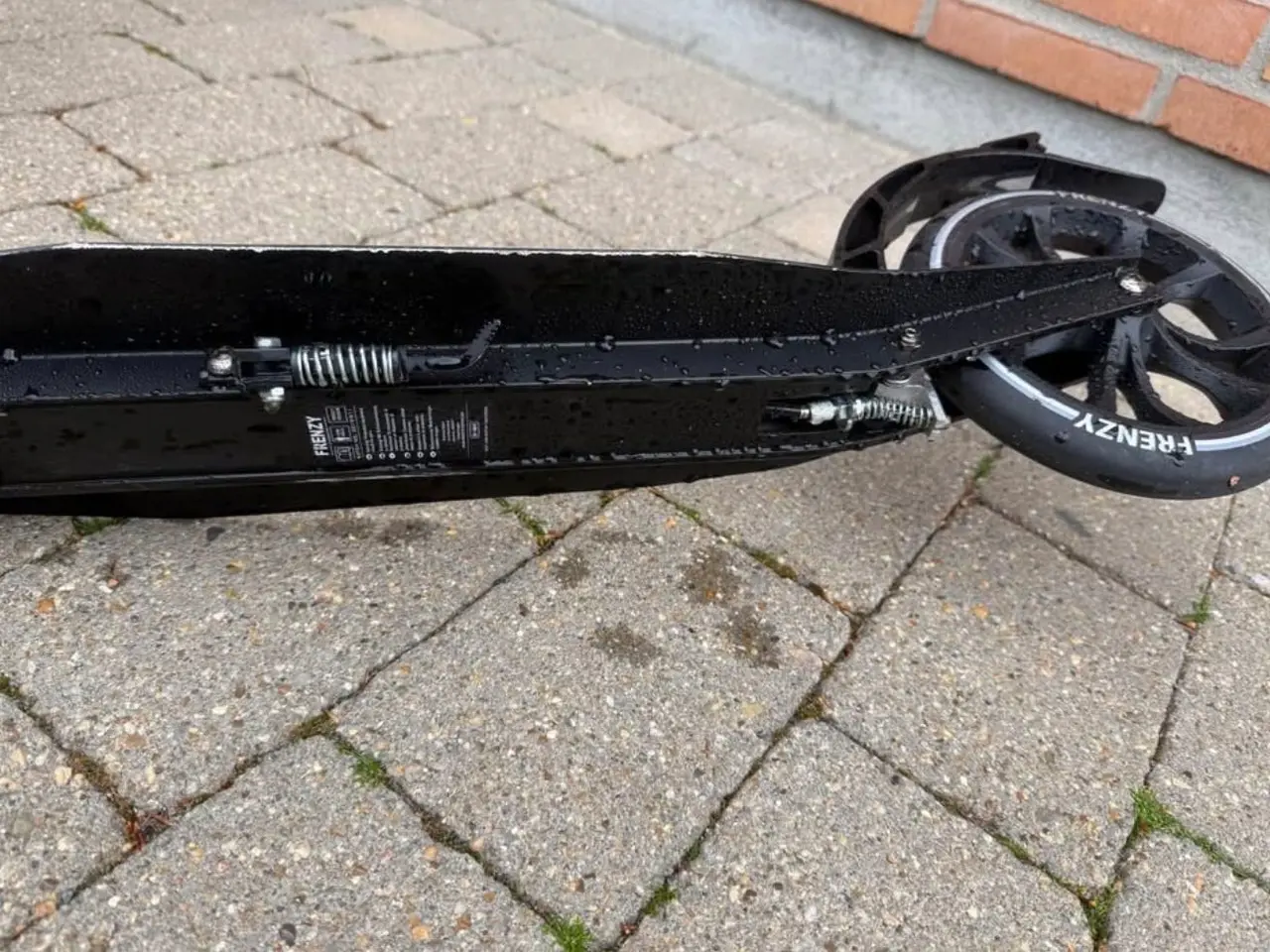 Billede 3 - Frenzy dual brake løbehjul
