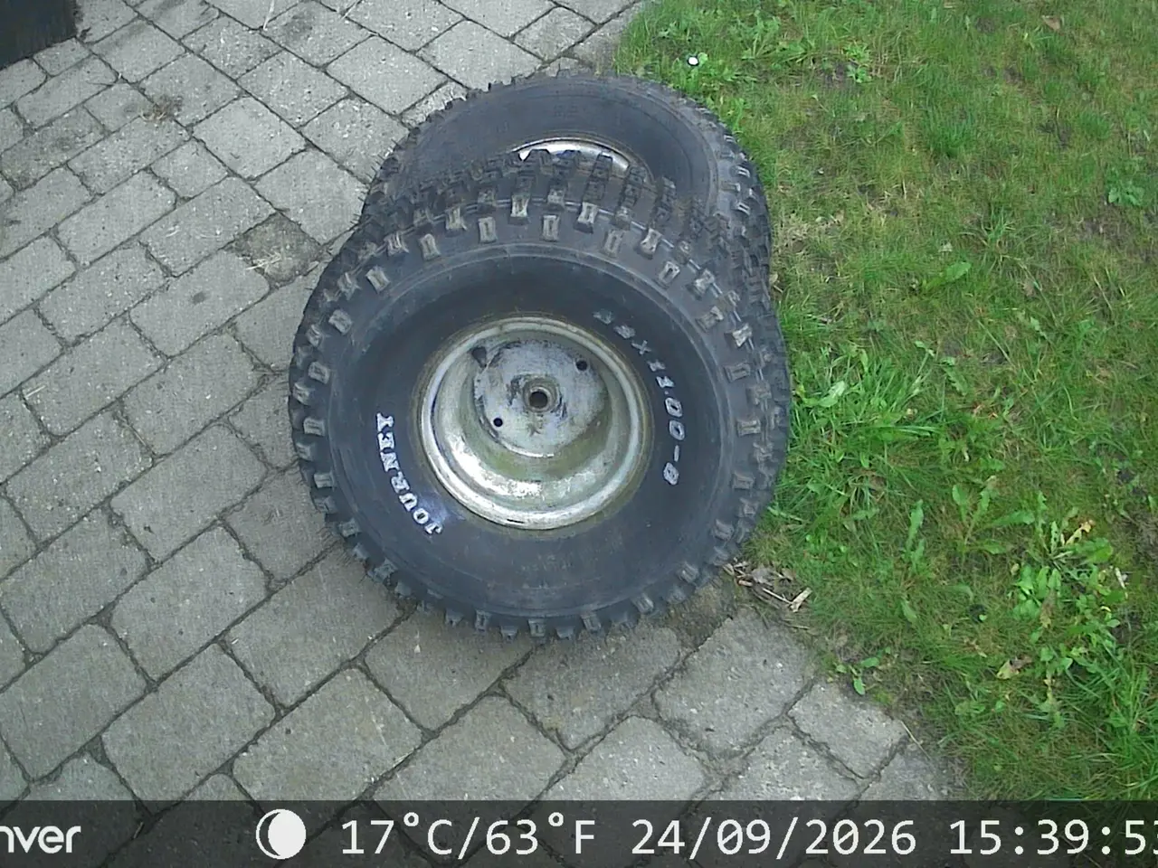 Billede 1 - Baghjul til havetraktor.