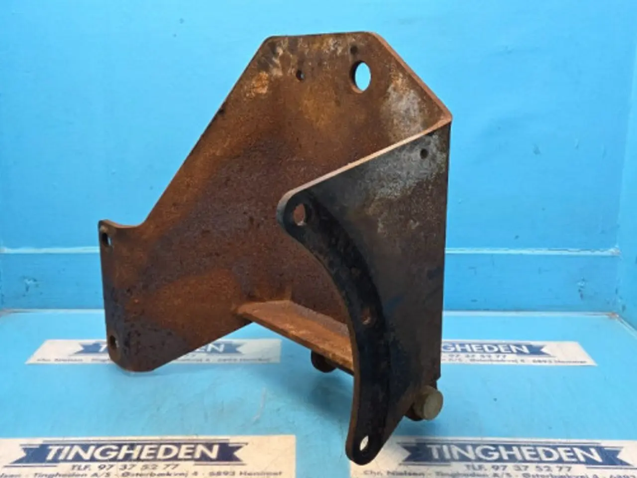 Billede 6 - New Holland TM115 Beslag L. 82021119
