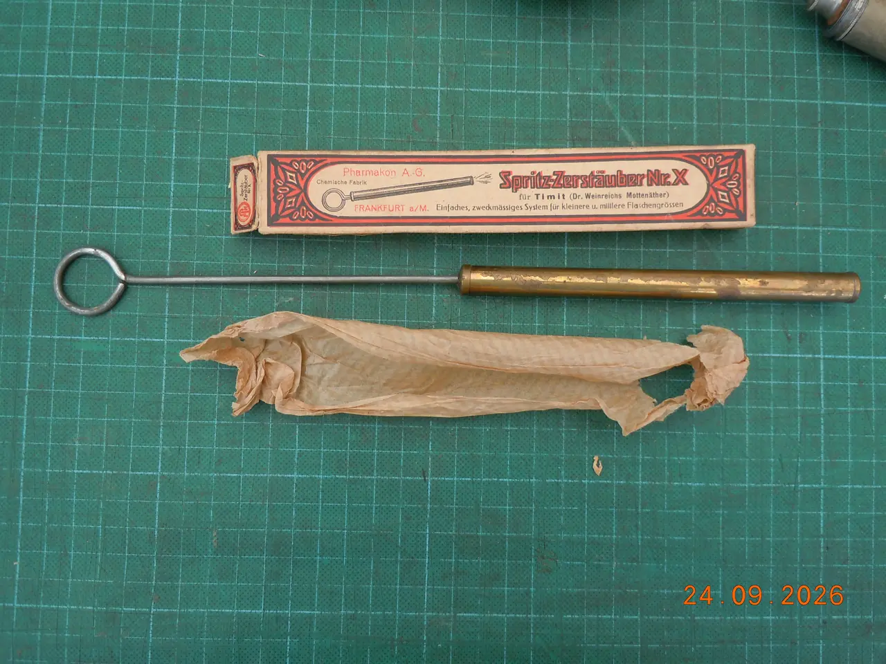 Billede 18 - Apotekerskuffe fyldt med rariteter, Ca. 100 år.
