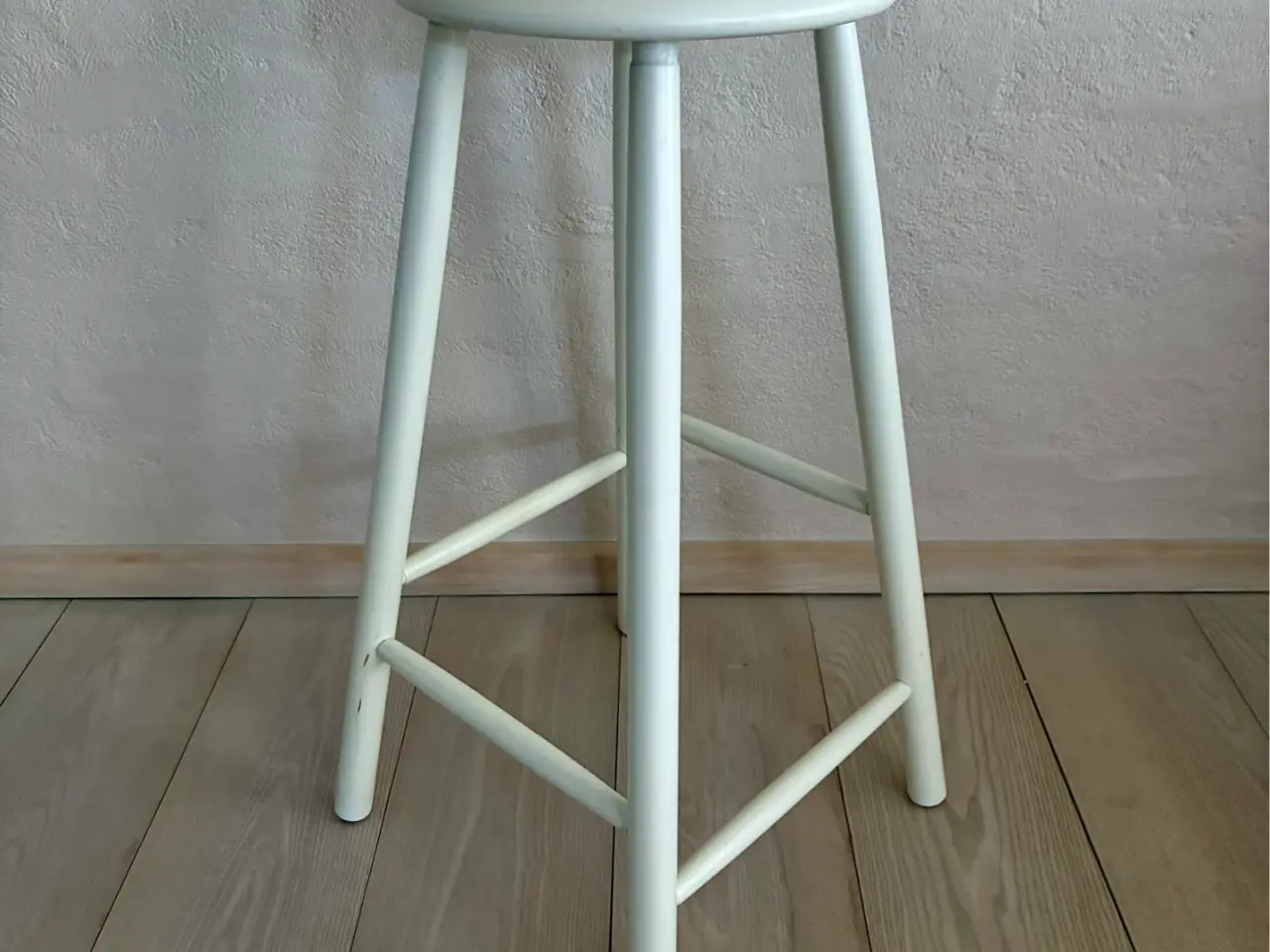 Billede 1 - Flot Høj stol / bar taburet i bøg - meget stabil