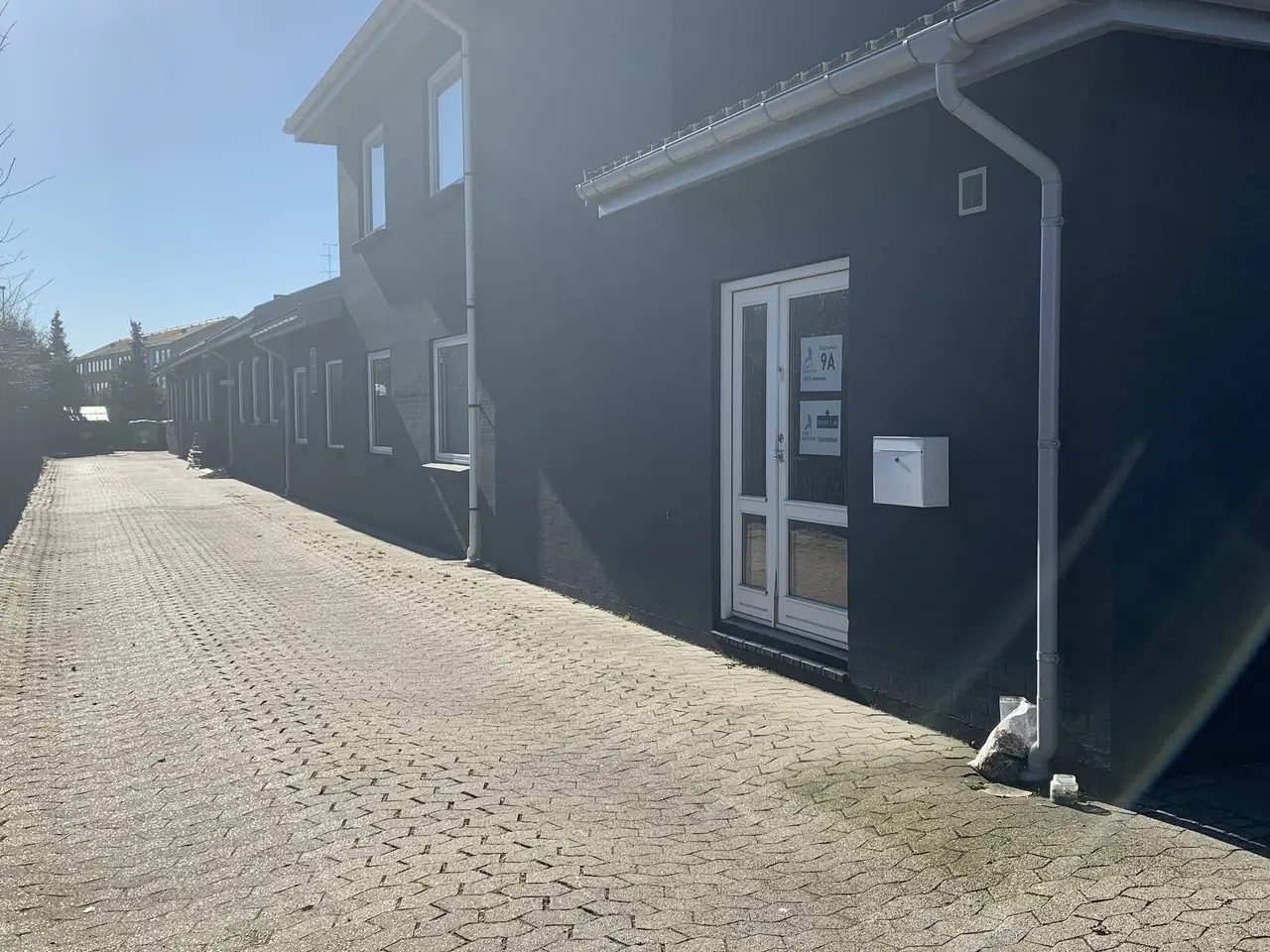 Billede 4 - Super beliggenhed ud til Paltholmvej. Nabo til JEM & FIX