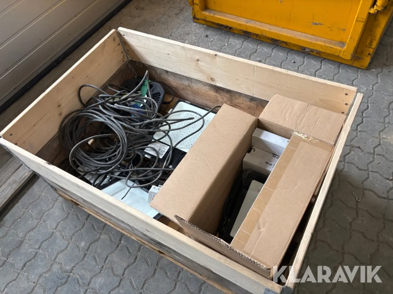 Billede 2 - Projektører Sartano - 1 palle