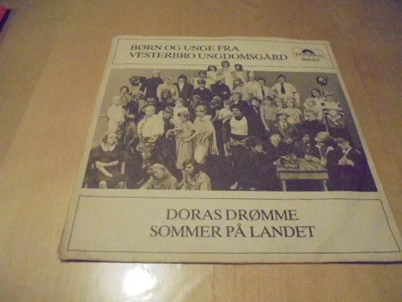 Billede 1 - Single - Børn og unge fra Vesterbro Ungdomsgård