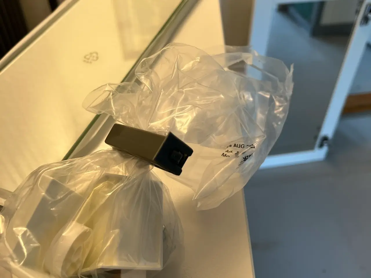 Billede 2 - Toiletskab HEMNES, IKEA