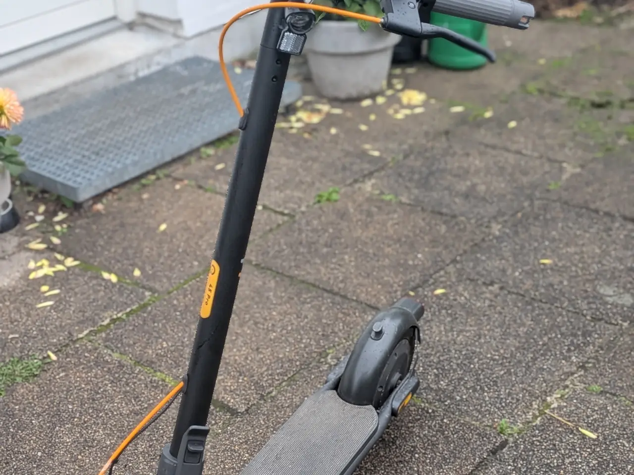 Billede 1 - Navee easy ride 45 Pro el-løbehjul sort Til salg