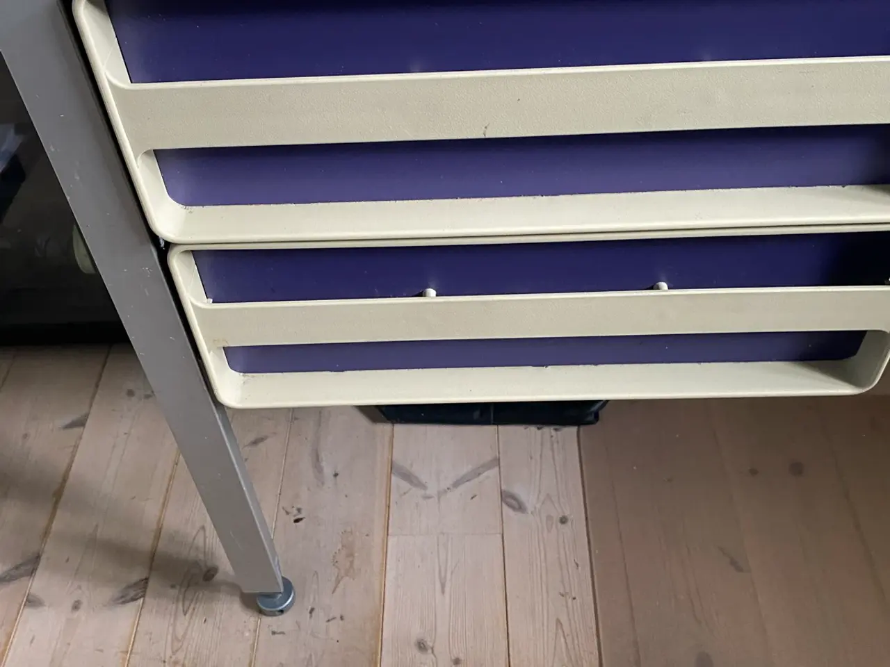 Billede 4 - Skrivebord