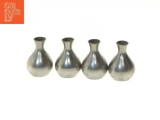 4 små tinvaser fra Tincentret (str. 5 cm)