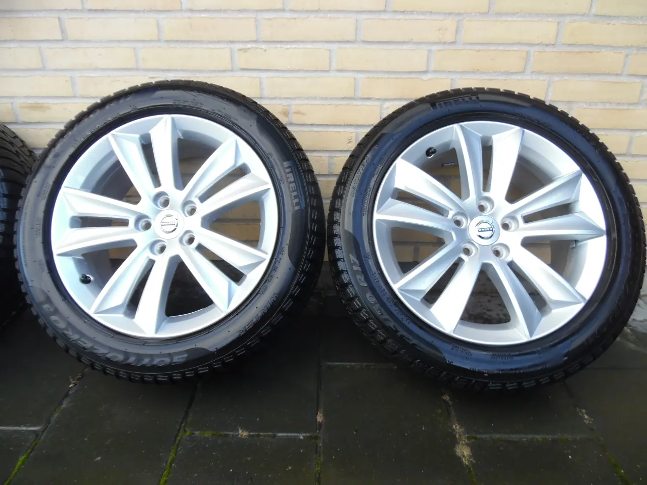 Billede 8 - Volvo V60 alufælge m. Pirelli vinterdæk