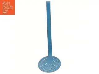 Blå perforeret køkkenske (str. 34,5 cm)