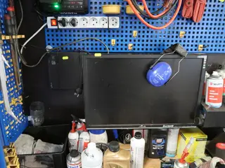 Computer LENOVO samt computerskærm ASUS VW225N