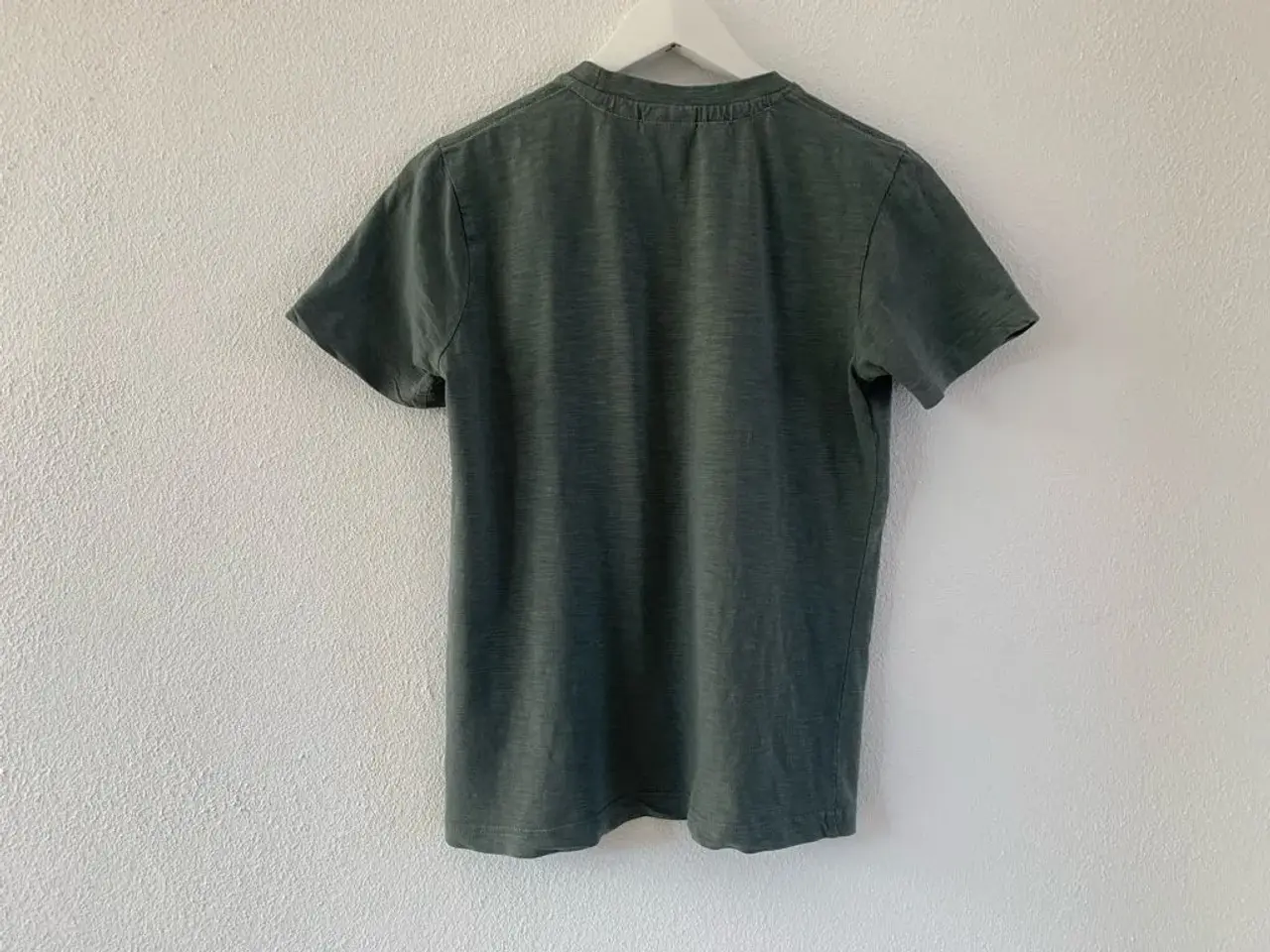 Billede 3 - T-shirt str.146/11 år