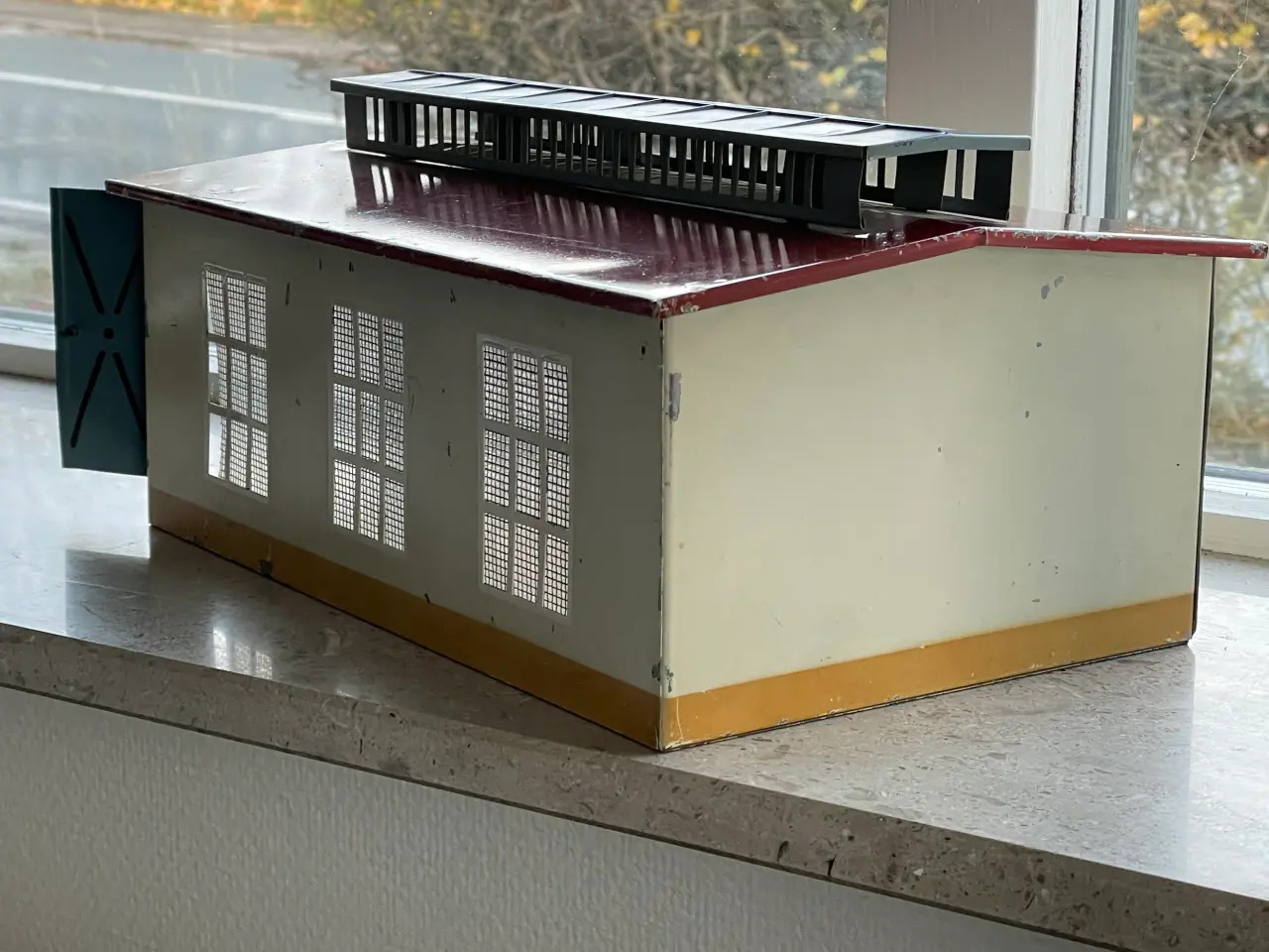Billede 2 - Flot dobbelt tog garage i metal