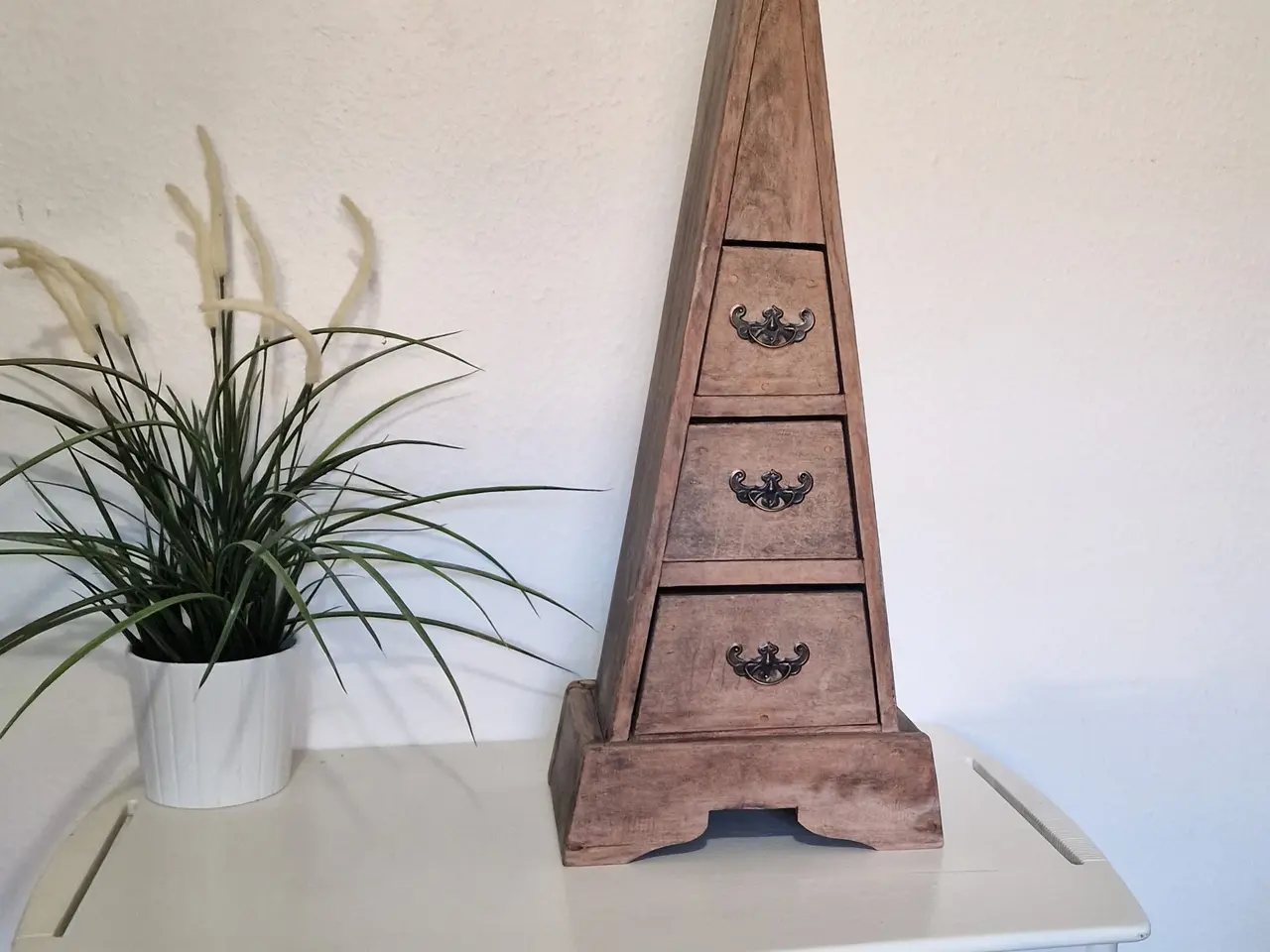 Billede 6 - Sød vintage pyramideformet kommode.