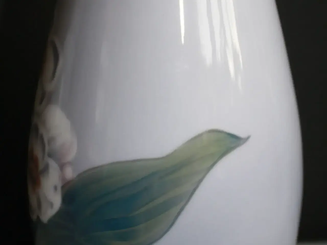 Billede 6 - Vase med hvide blomster, Bing og Grøndahl