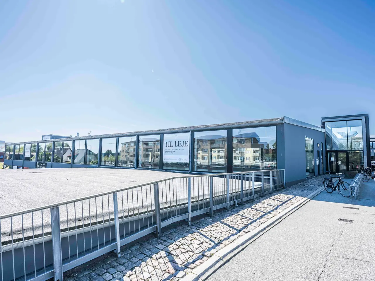 Billede 3 - Showroom med stor eksponering