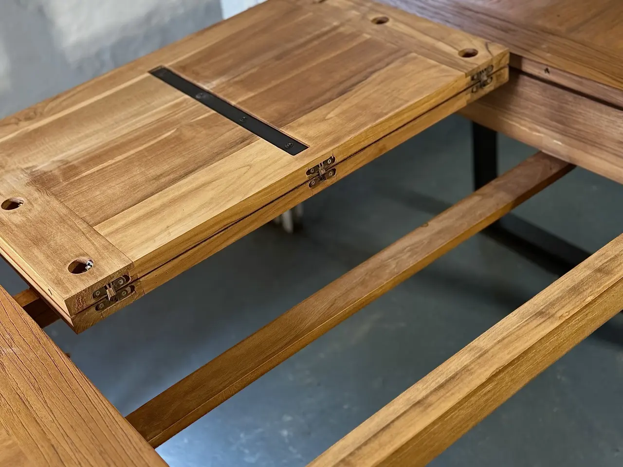 Billede 14 - Eksklusivt nyrenoveret massivt teakbord – Indoor &