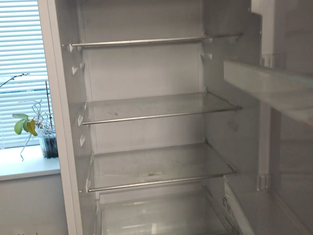 Billede 2 - Gram køle-fryseskab