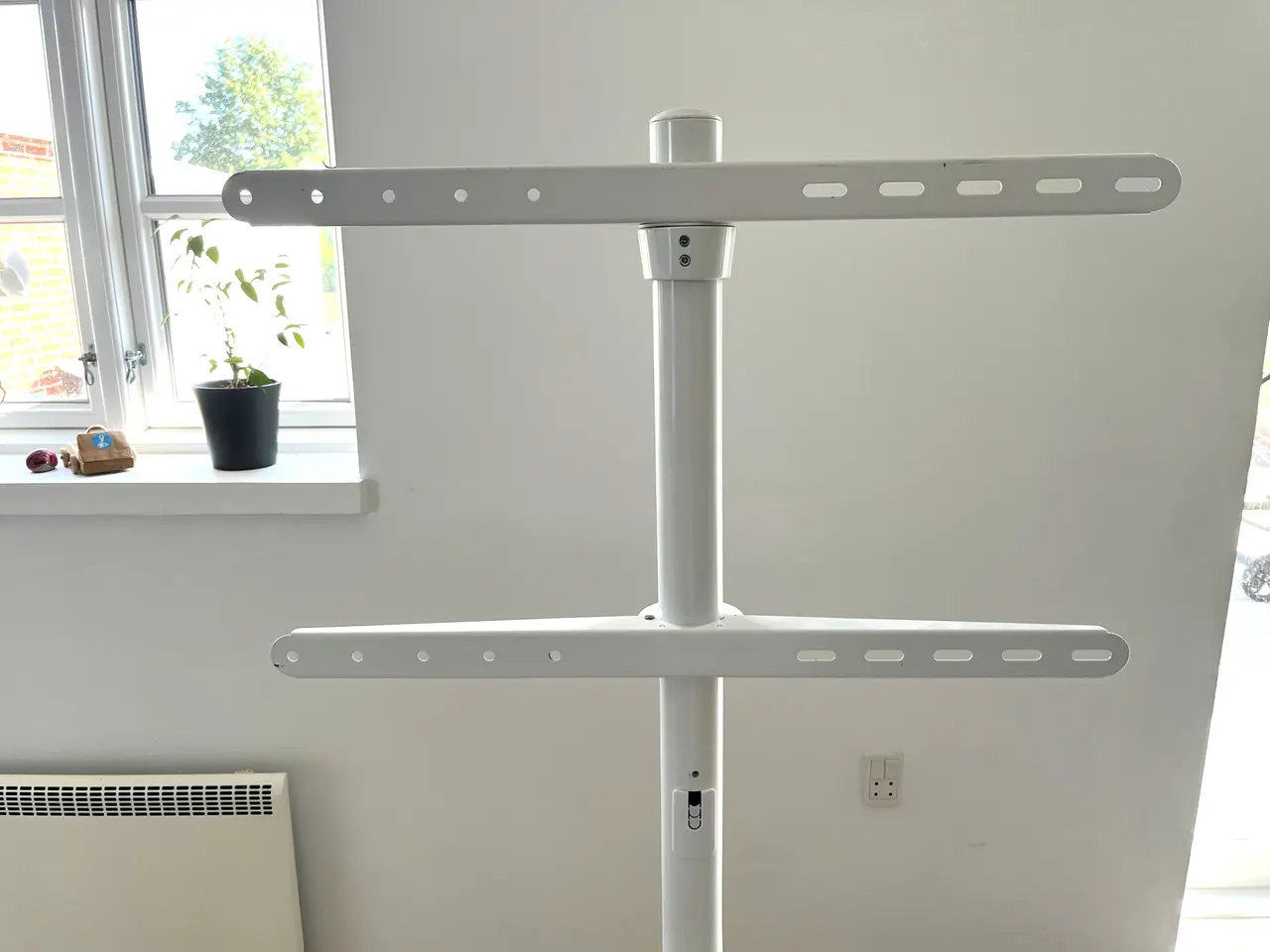 Billede 2 - TV- gulvstativ, TV- holder, Nedis
